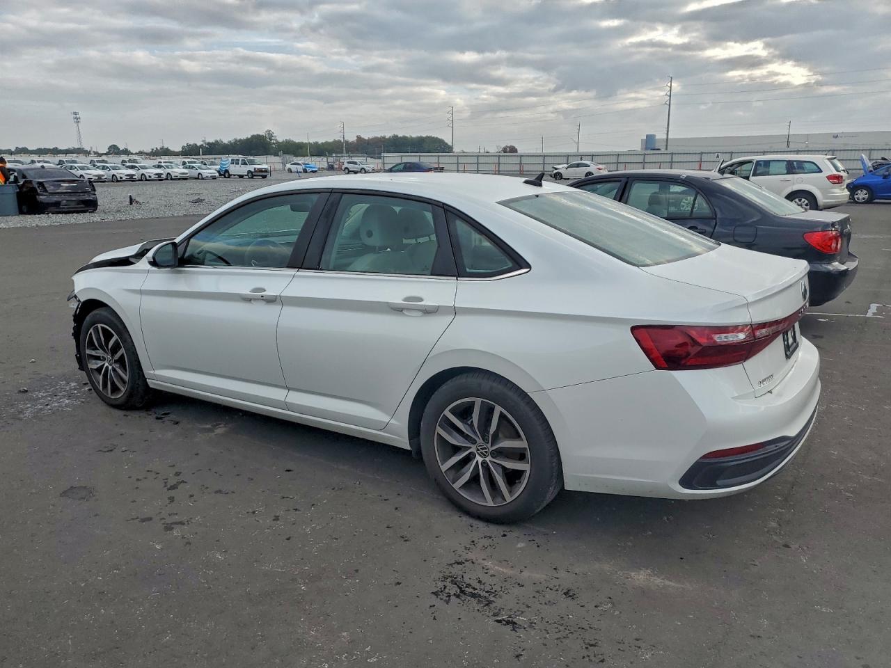 Volkswagen Jetta Se Image 6