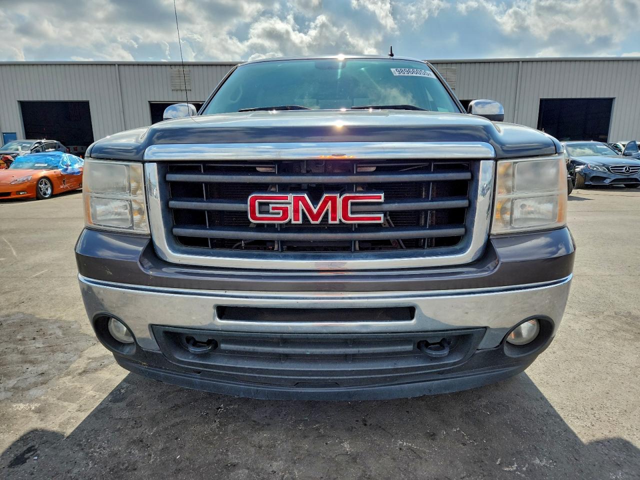 GMC Sierra K1500 Sle Image 4