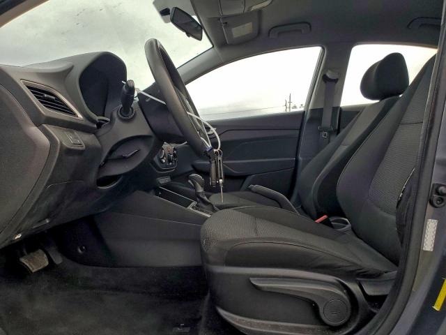 Hyundai ACCENT Se Image 8