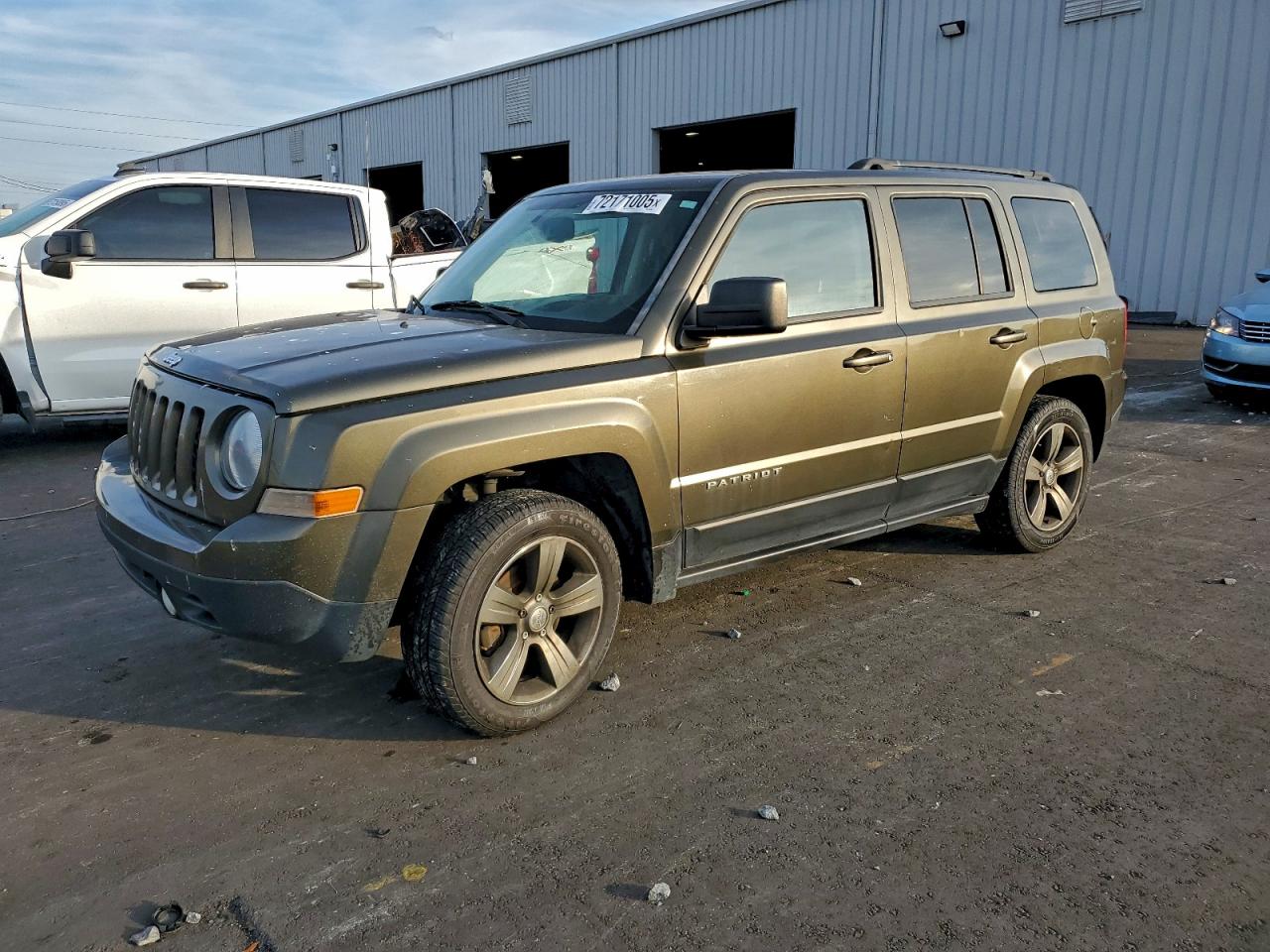 Jeep Patriot Latitude Image 1