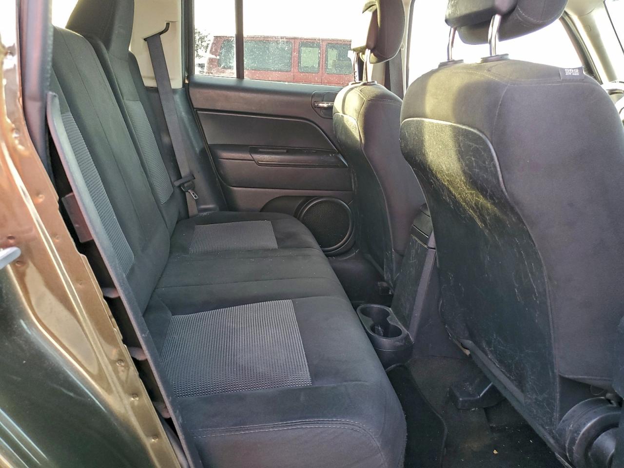 Jeep Patriot Latitude Image 11