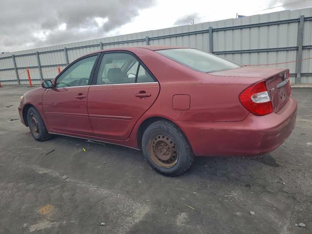 Toyota Camry Le Image 2