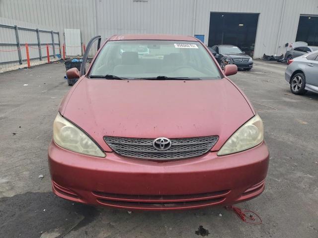 Toyota Camry Le Image 4