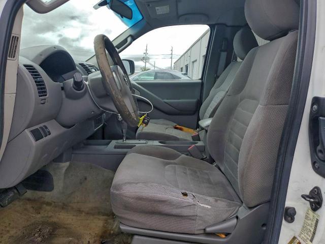 Nissan Frontier S Image 10