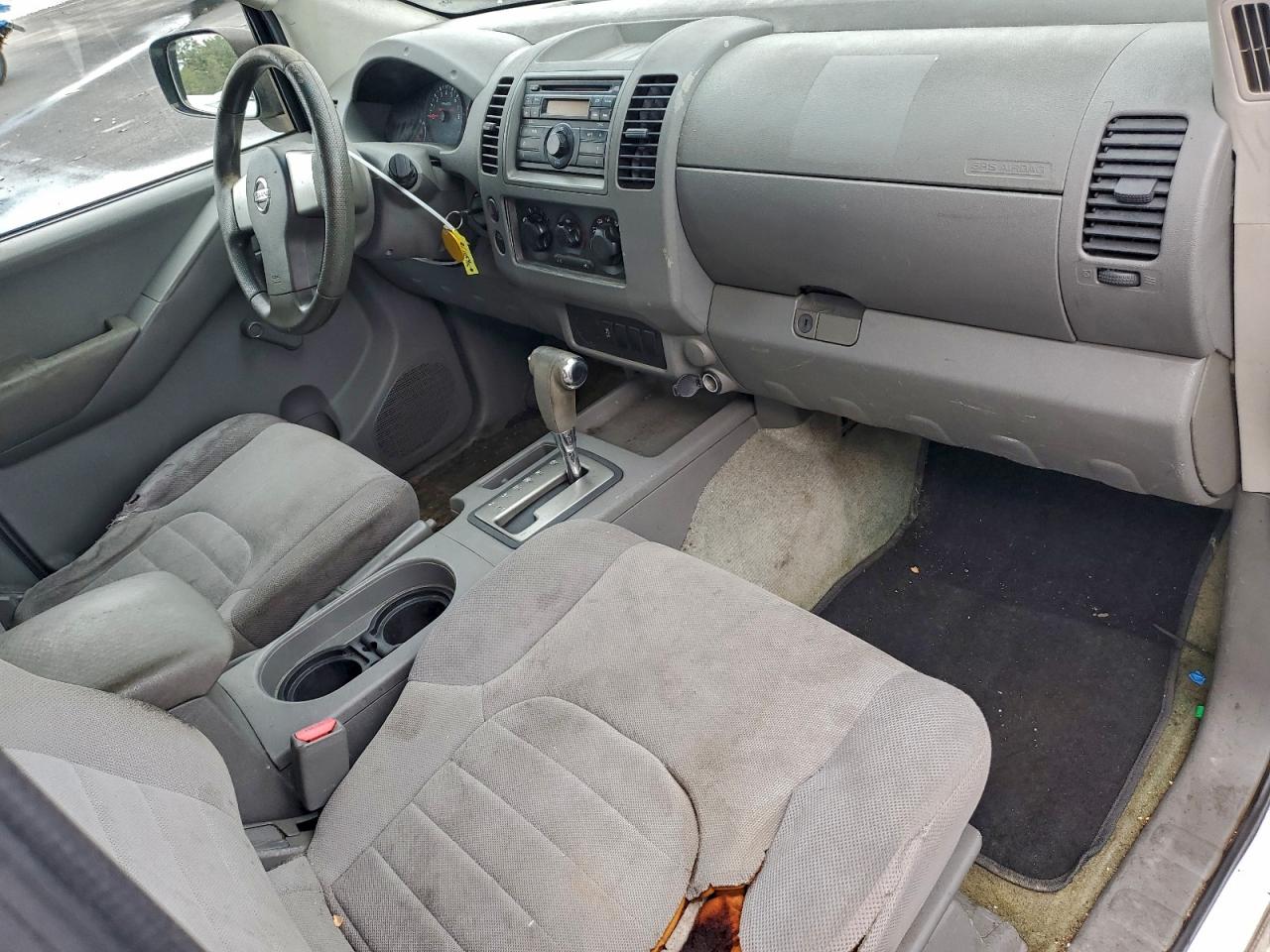 Nissan Frontier S Image 4