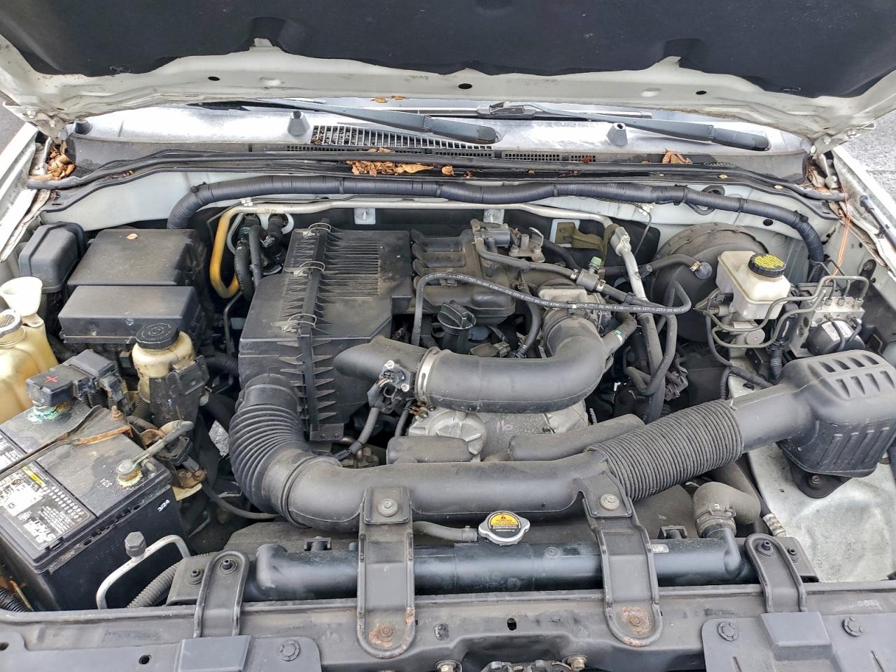 Nissan Frontier S Image 9