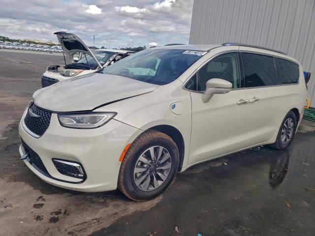  Salvage Chrysler Pacifica