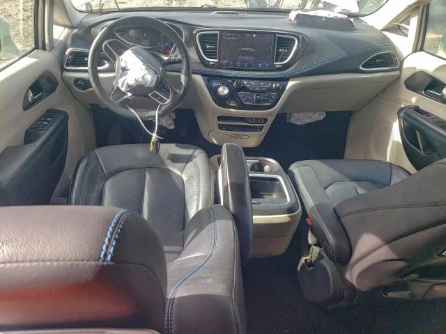 Chrysler Pacifica Hybrid Touring L Image 9