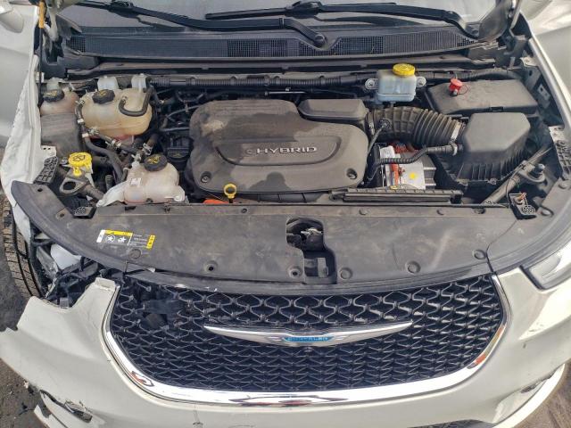 Chrysler Pacifica Hybrid Touring L Image 8