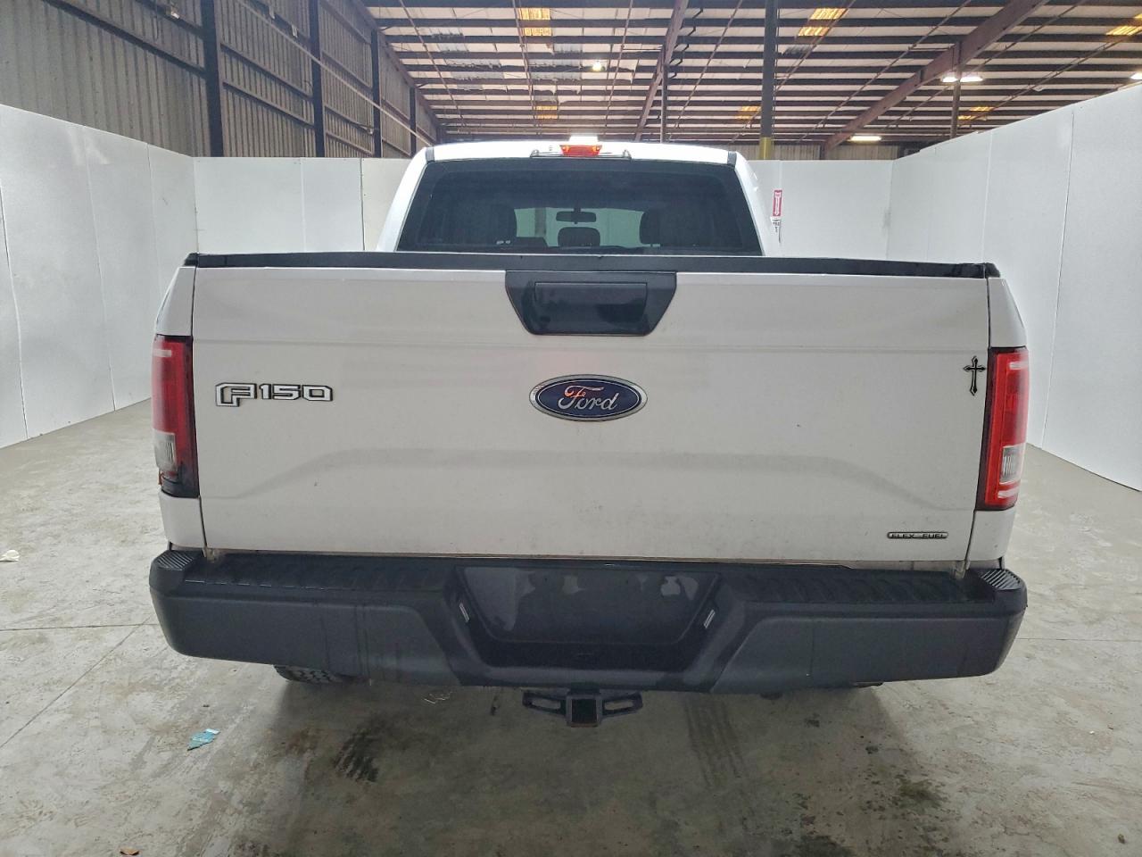 Ford F-150 Super Cab Image 3