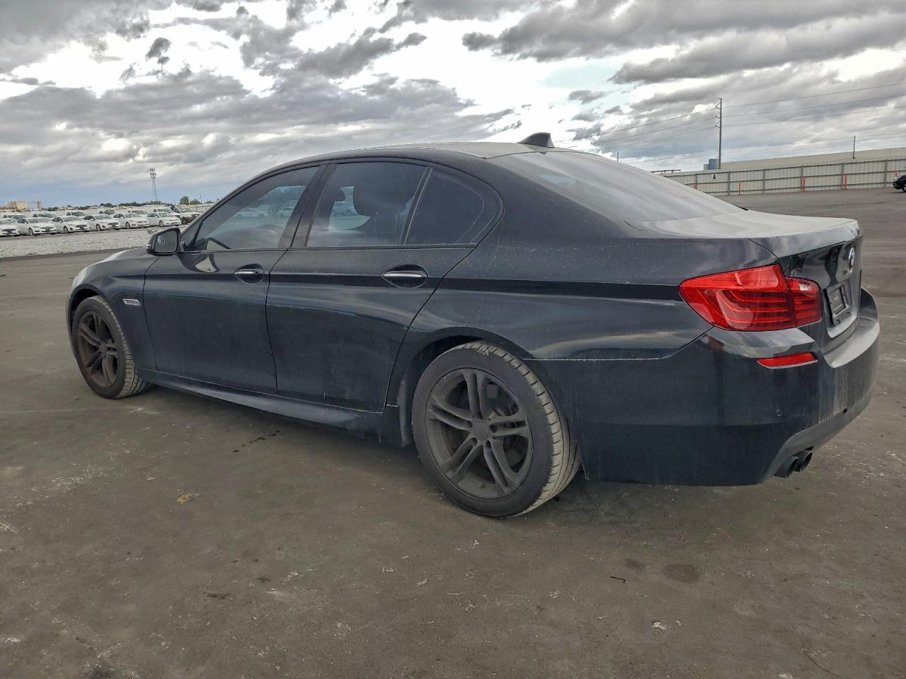 BMW 5 Series I Image 2