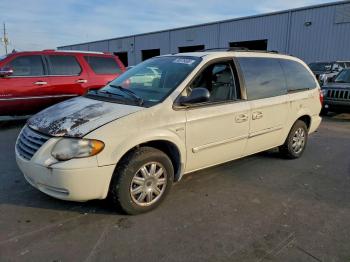  Salvage Chrysler Minivan