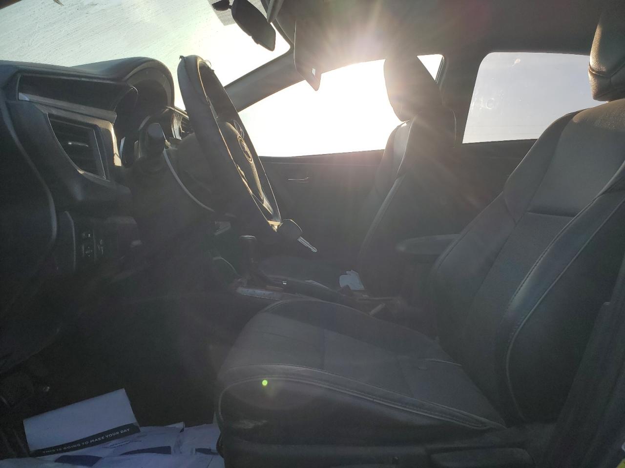 Toyota Corolla L Image 11