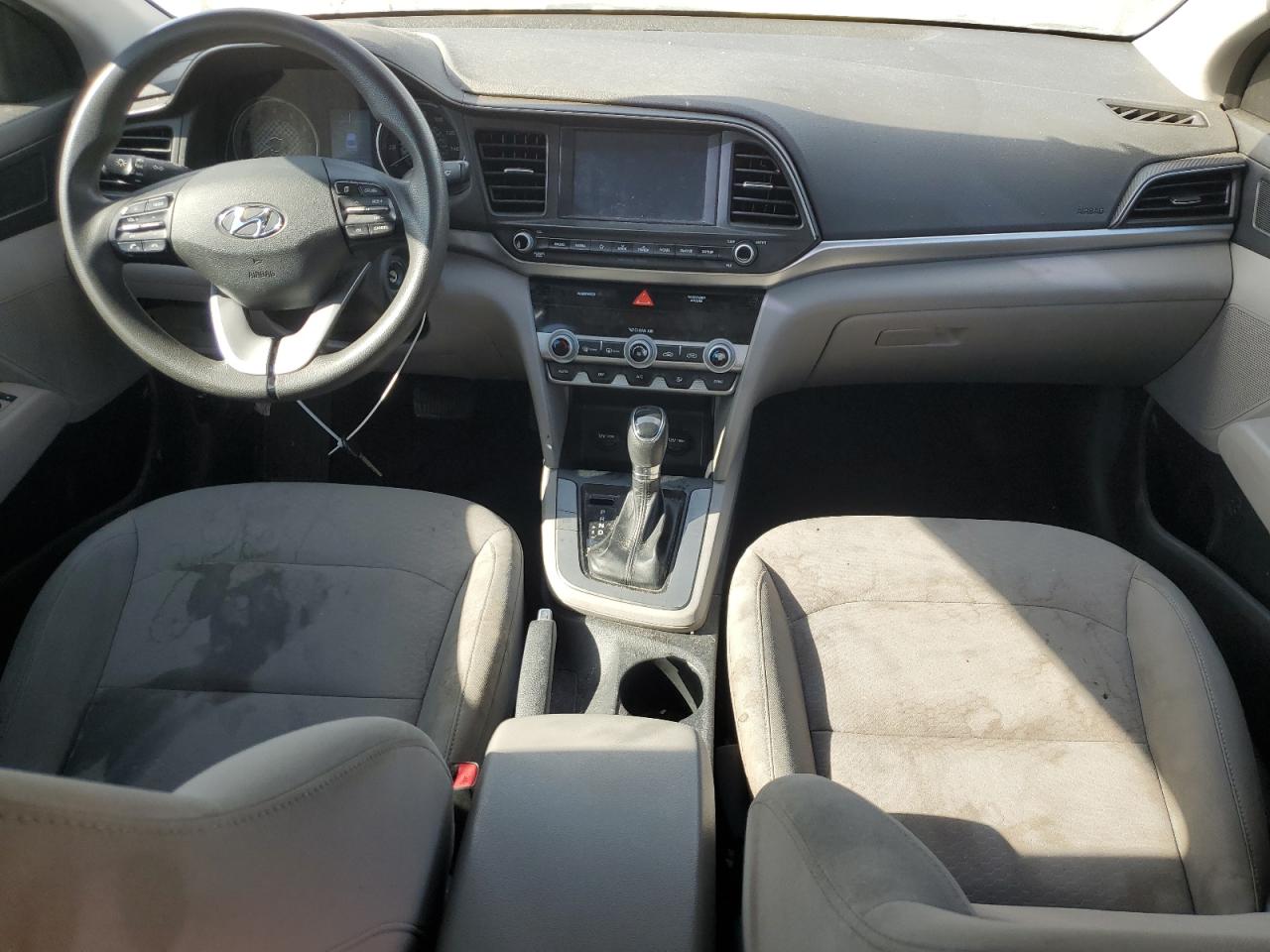 Hyundai ELANTRA Sel Image 9