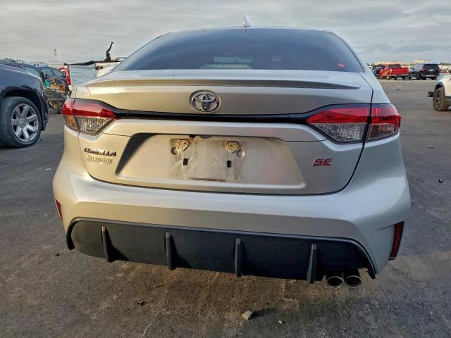 Toyota Corolla Se Image 4