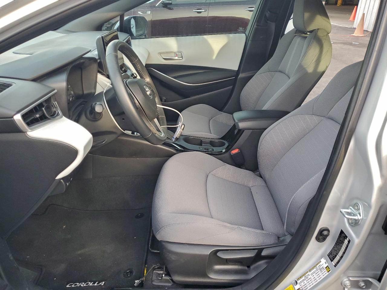 Toyota Corolla Se Image 7