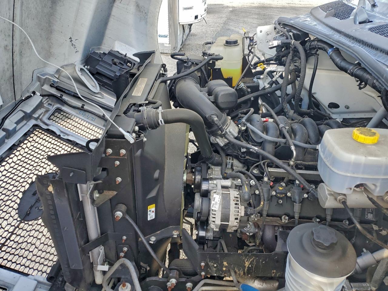 Ford F-650 Super Duty Image 6