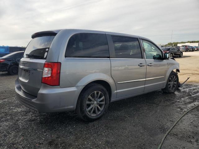 Chrysler Minivan S Image 4