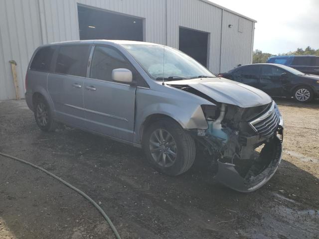 Chrysler Minivan S Image 12