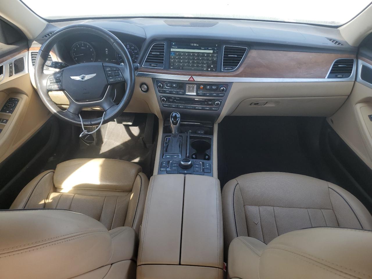 Hyundai Genesis 3.8l Image 2