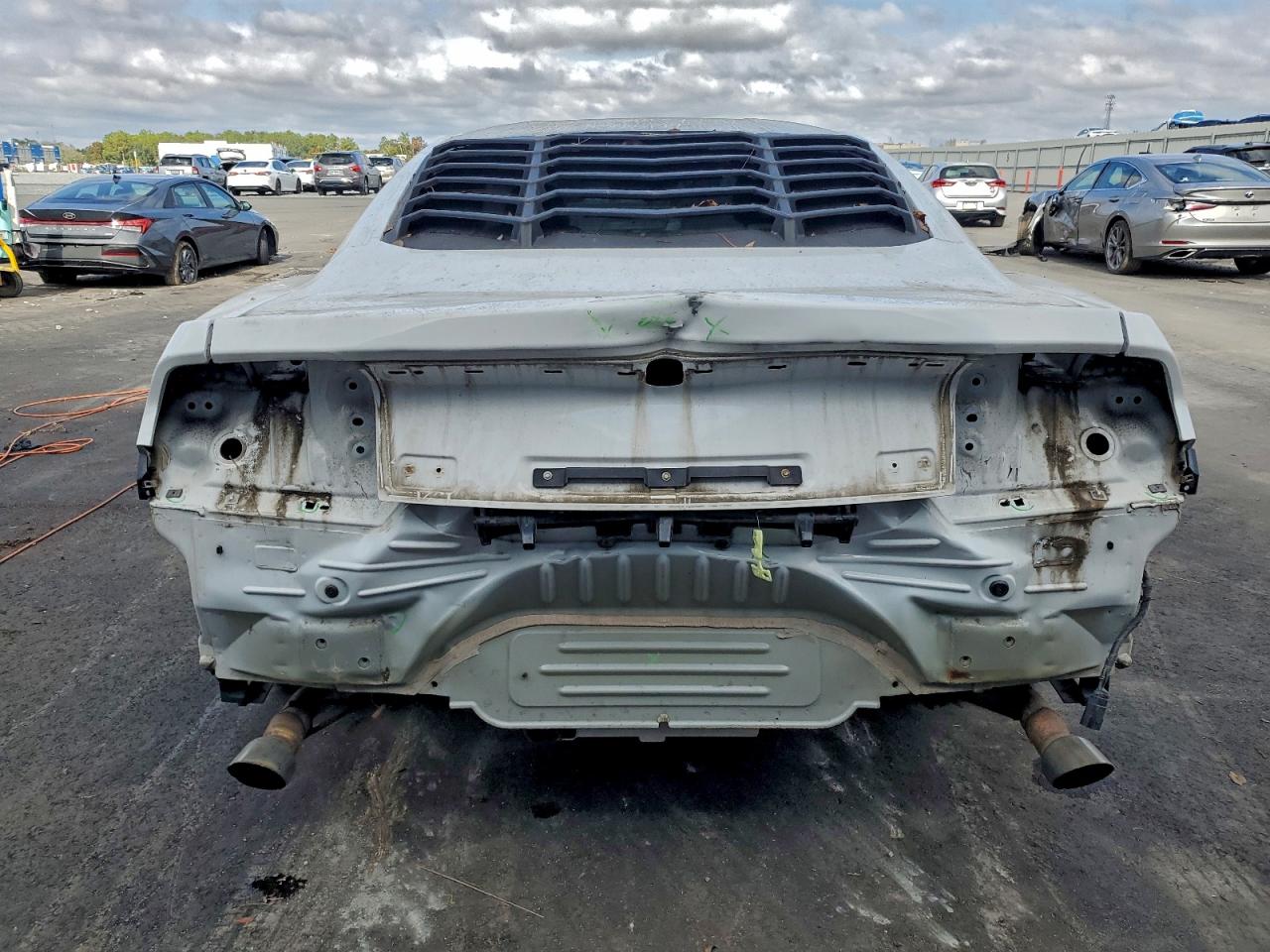 Ford Mustang Image 6