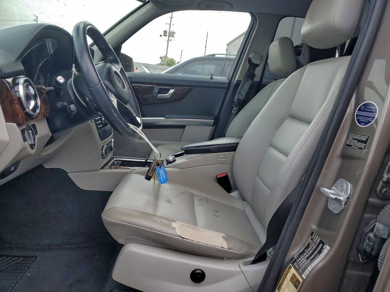 Mercedes-Benz GLK 350 4matic Image 8