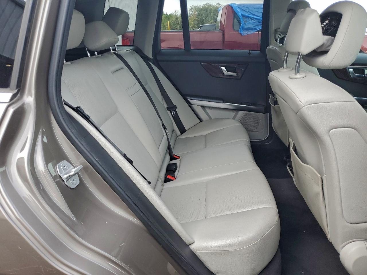 Mercedes-Benz GLK 350 4matic Image 12