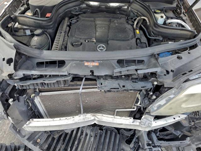 Mercedes-Benz GLK 350 4matic Image 10