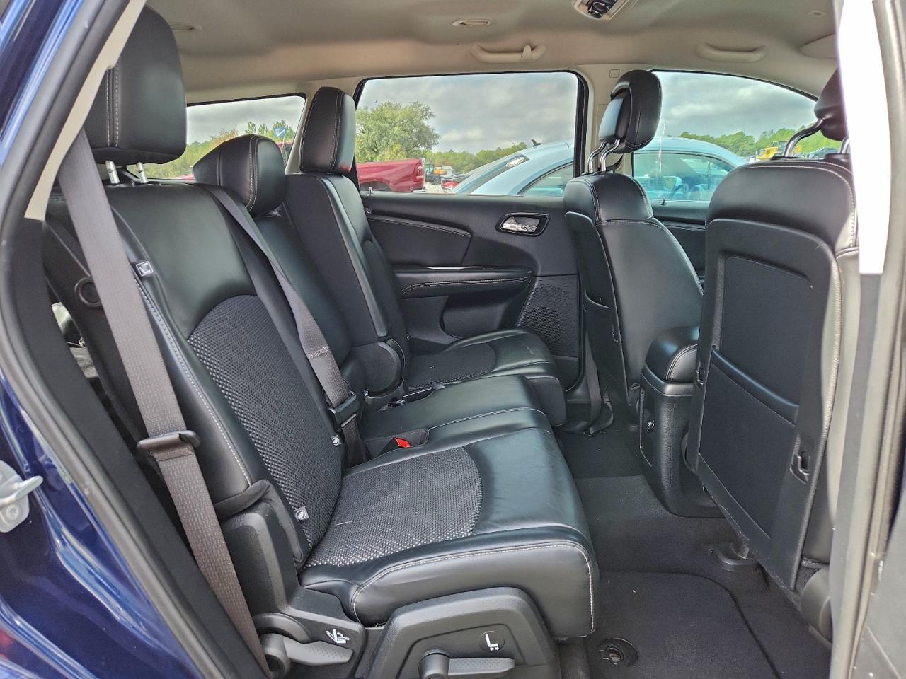 Dodge Journey Crossroad Image 8