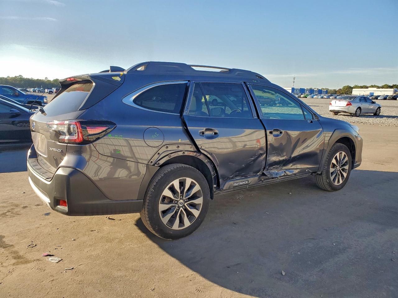 Subaru Outback Limited Image 4