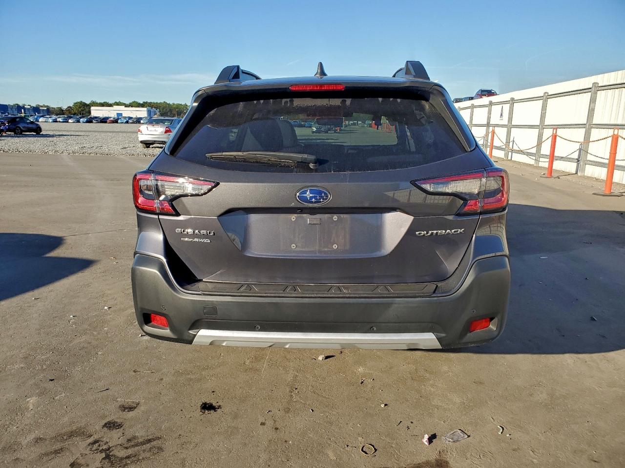 Subaru Outback Limited Image 12