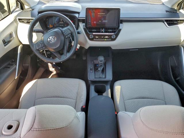 Toyota Corolla L Image 12