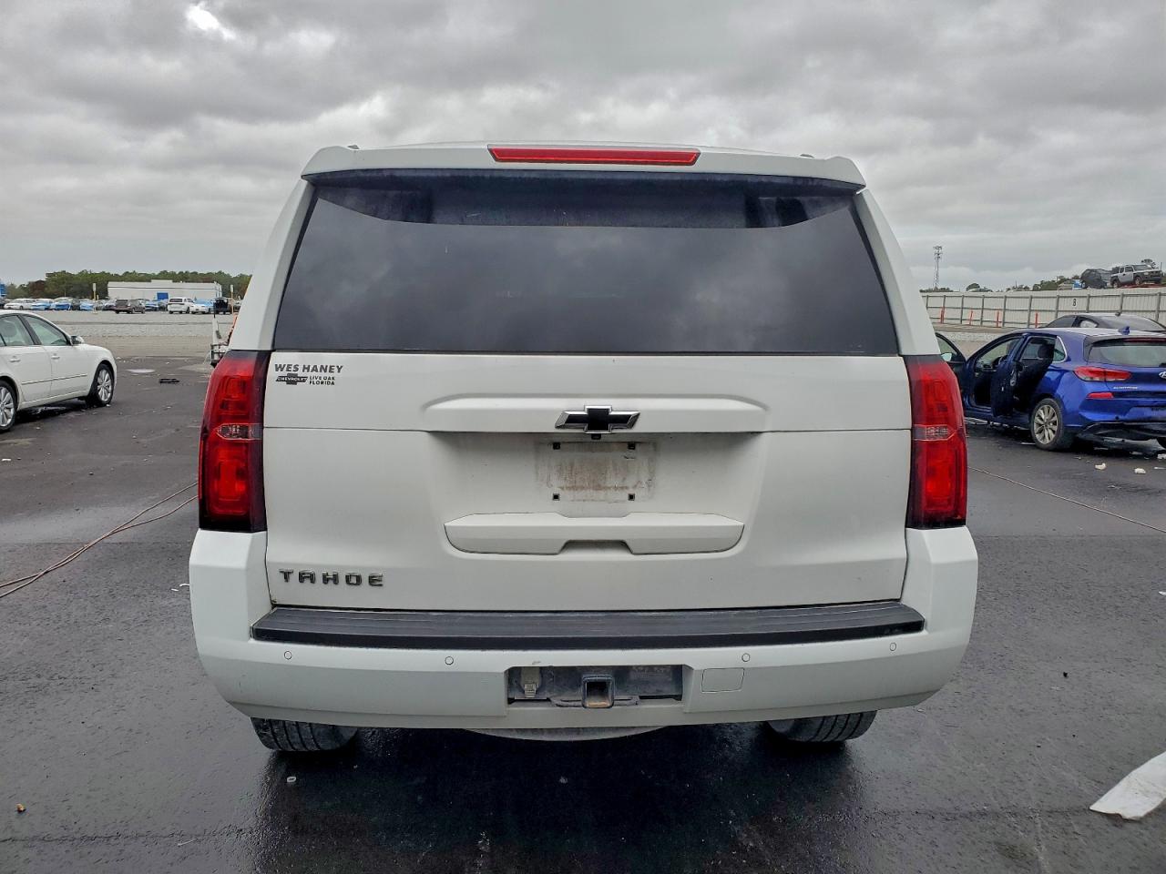 Chevrolet Tahoe C1500 Lt Image 9