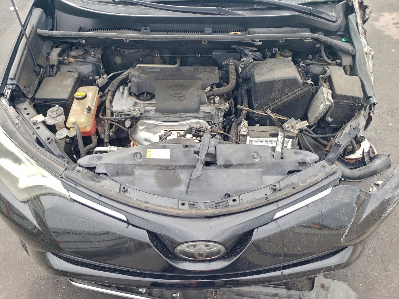 Toyota RAV4 Adventure Image 8