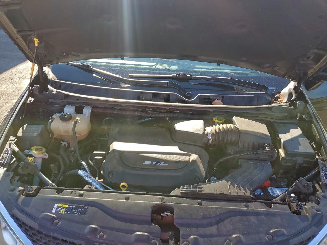 Chrysler Pacifica Touring Plus Image 11