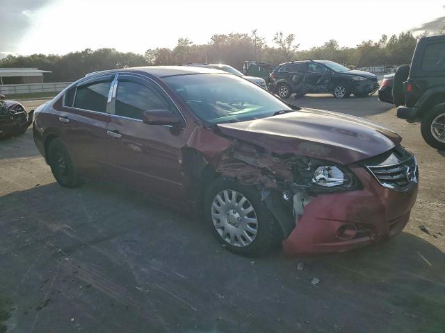 Nissan Altima Base Image 5