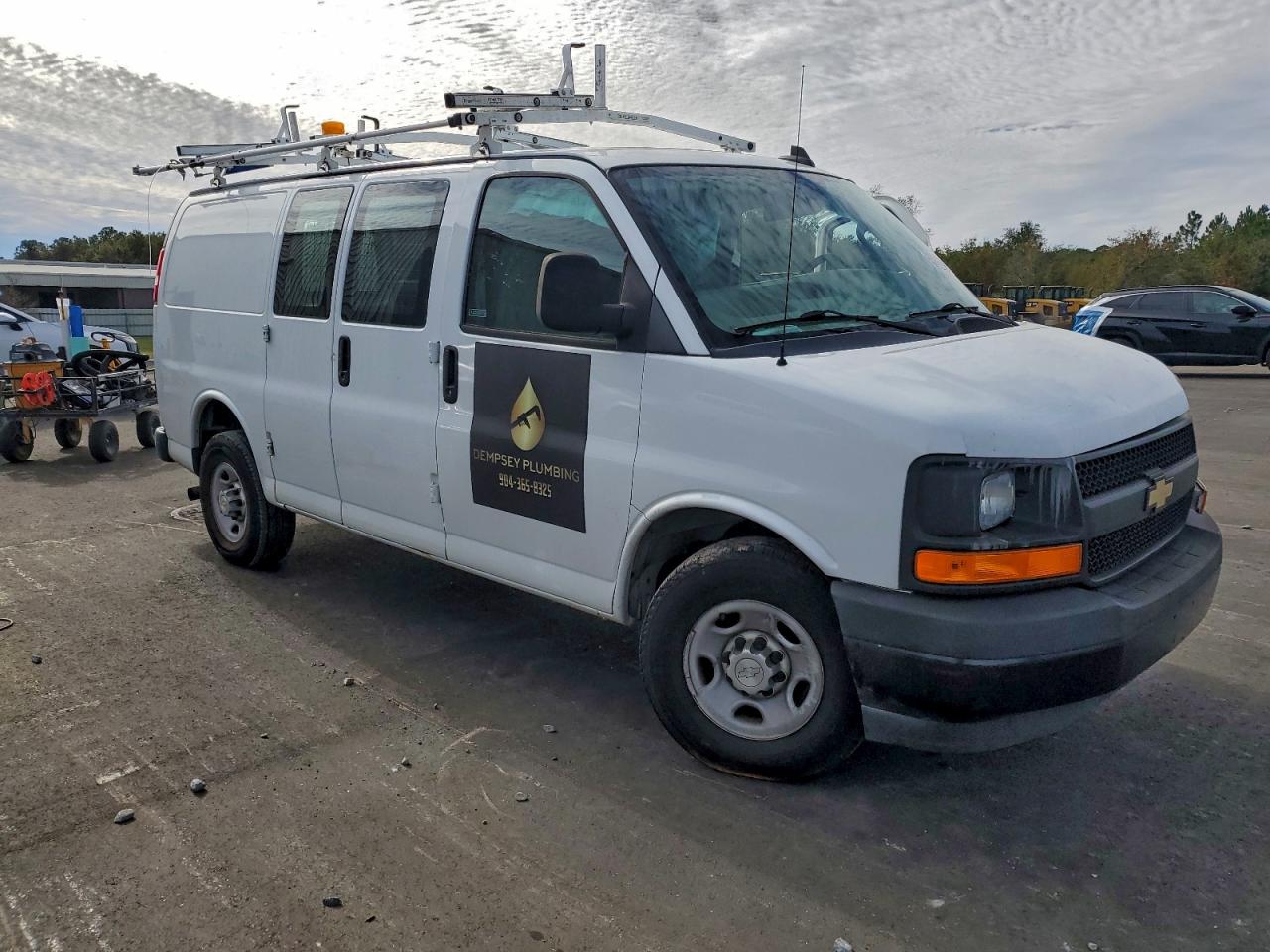 Chevrolet Express Image 11
