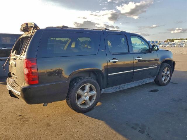 Chevrolet Suburban C1500 Ltz Image 2