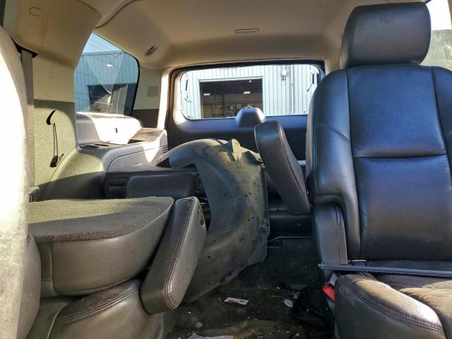 Chevrolet Suburban C1500 Ltz Image 8