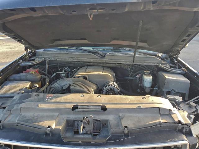 Chevrolet Suburban C1500 Ltz Image 13