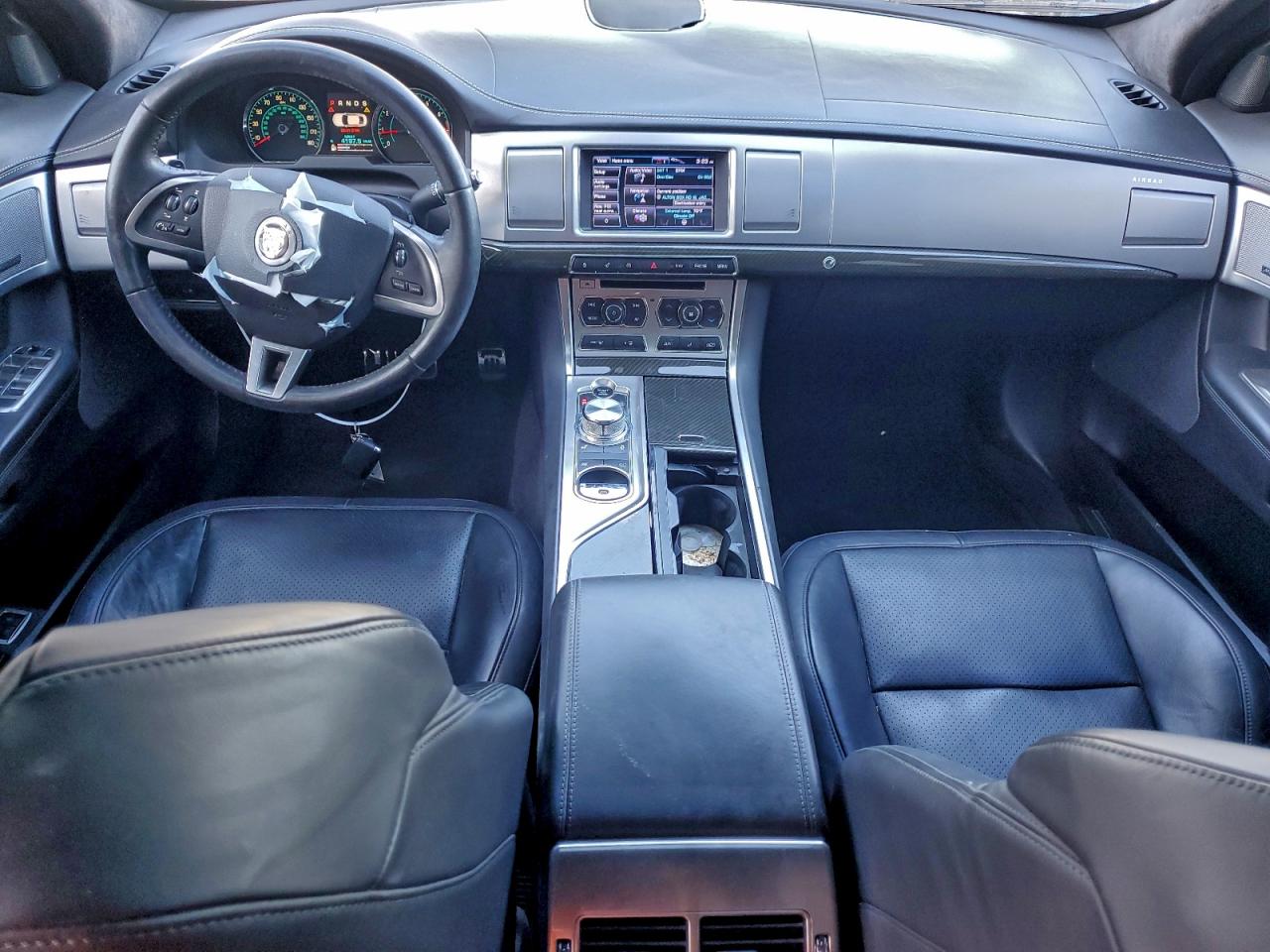 Jaguar XF Supercharged Image 10