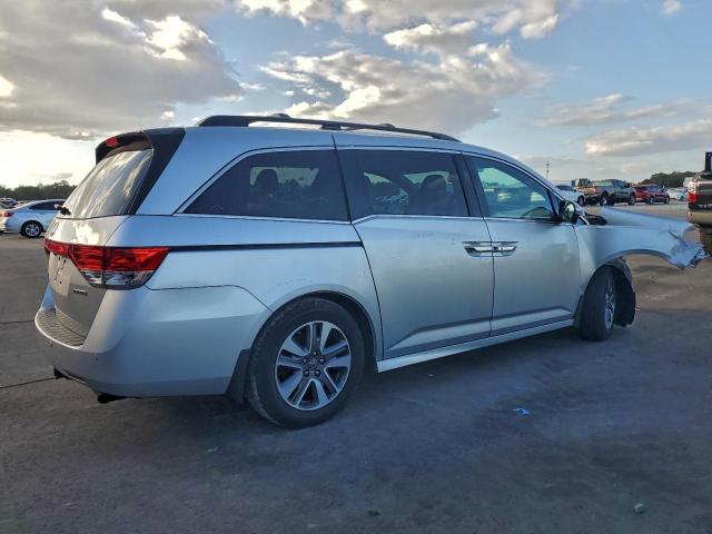 Honda Odyssey Touring Image 12