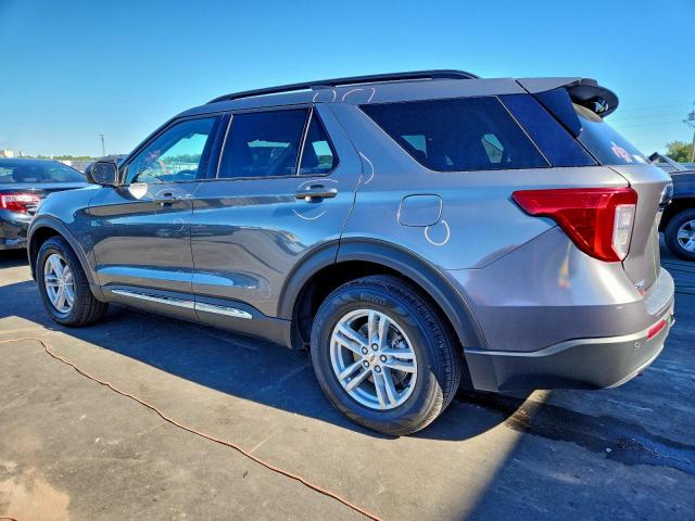 Ford Explorer Xlt Image 4