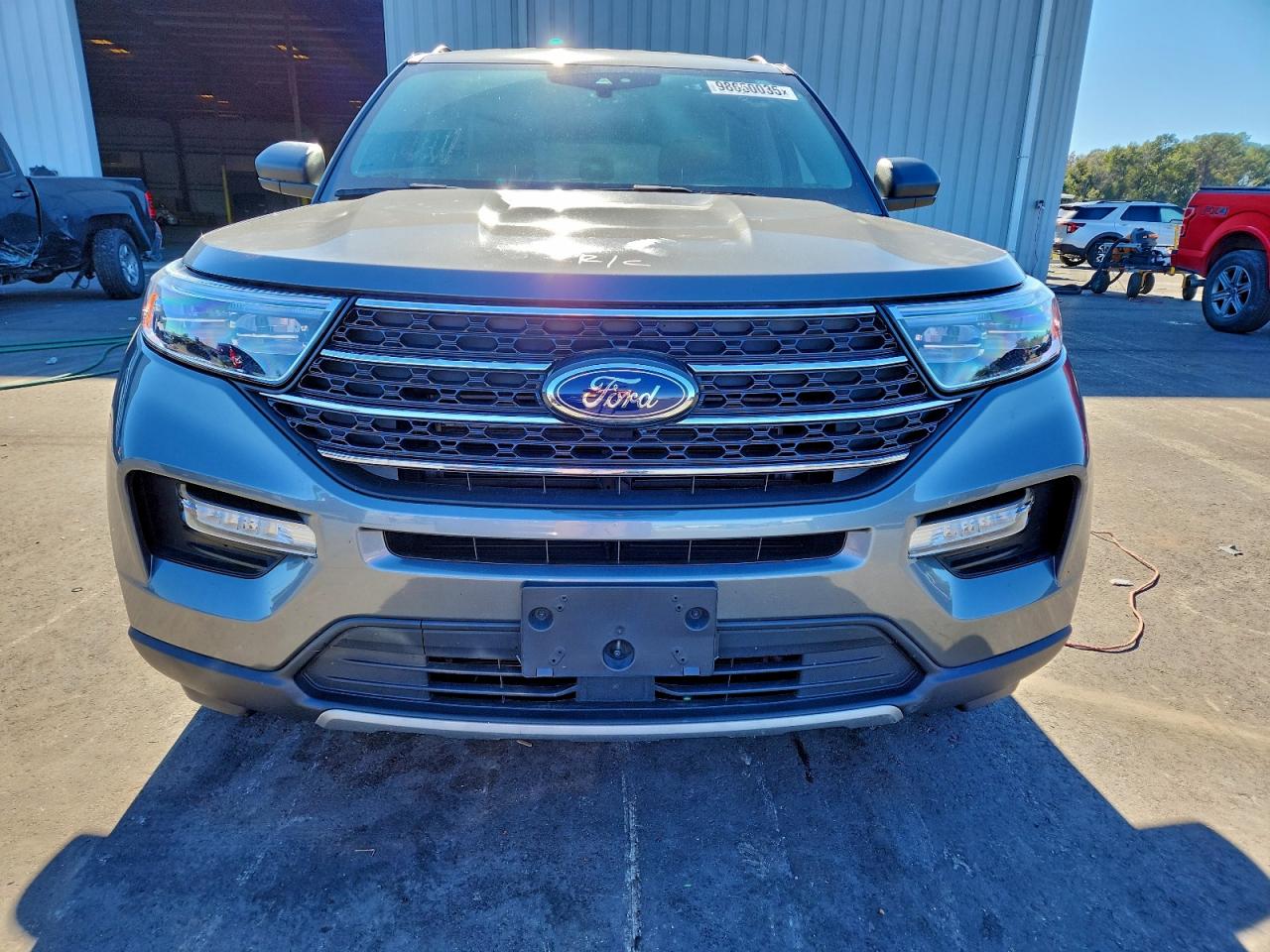 Ford Explorer Xlt Image 10
