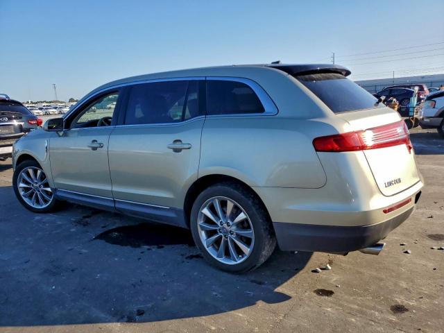 Lincoln MKT Image 2