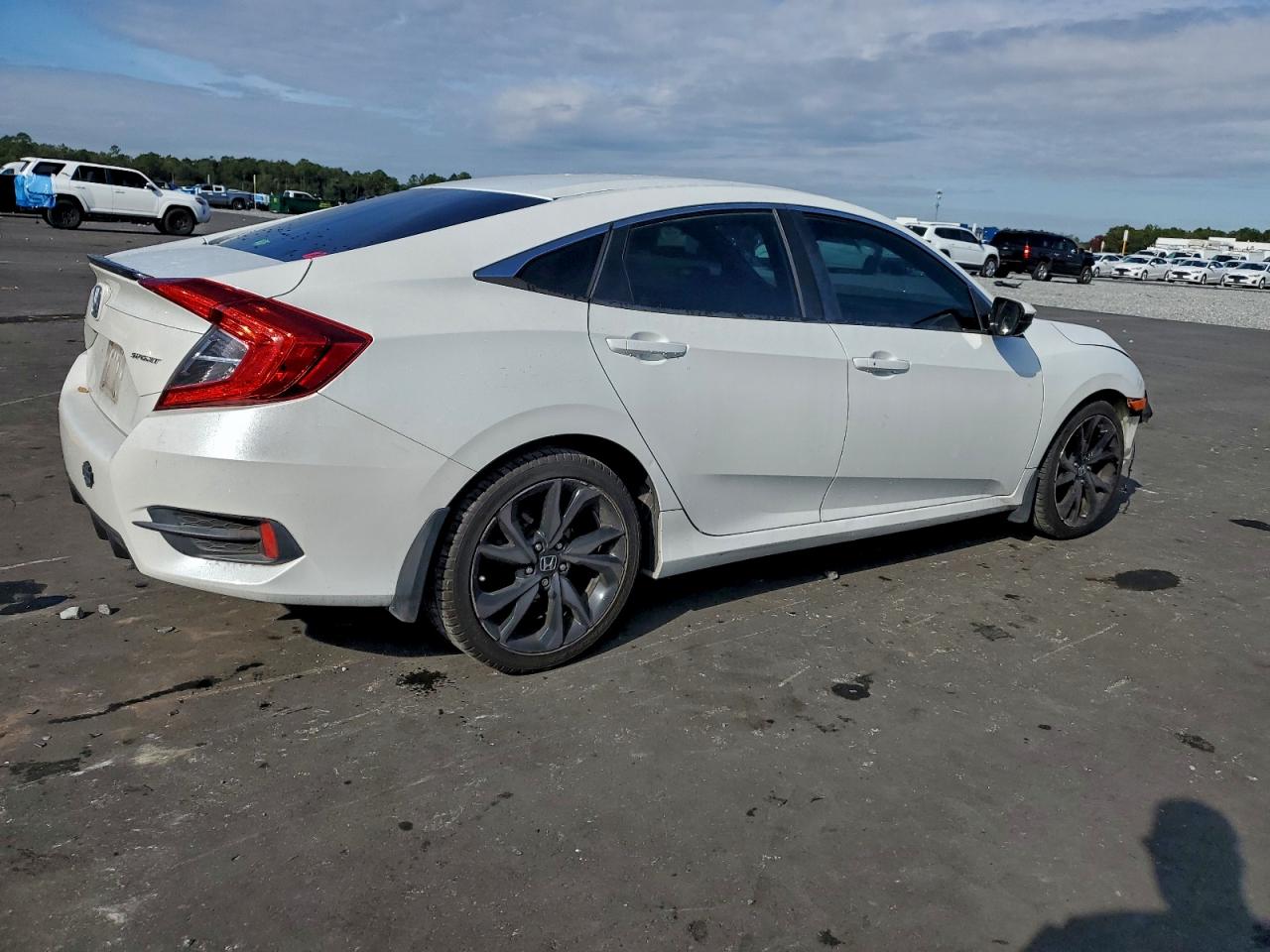 Honda Civic Sport Image 4