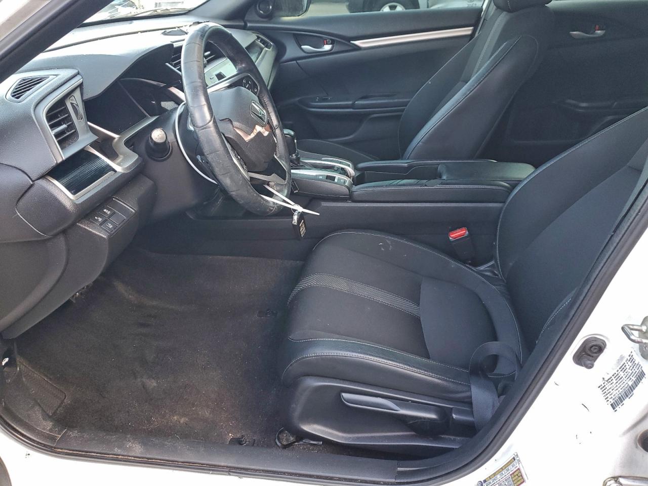 Honda Civic Sport Image 11