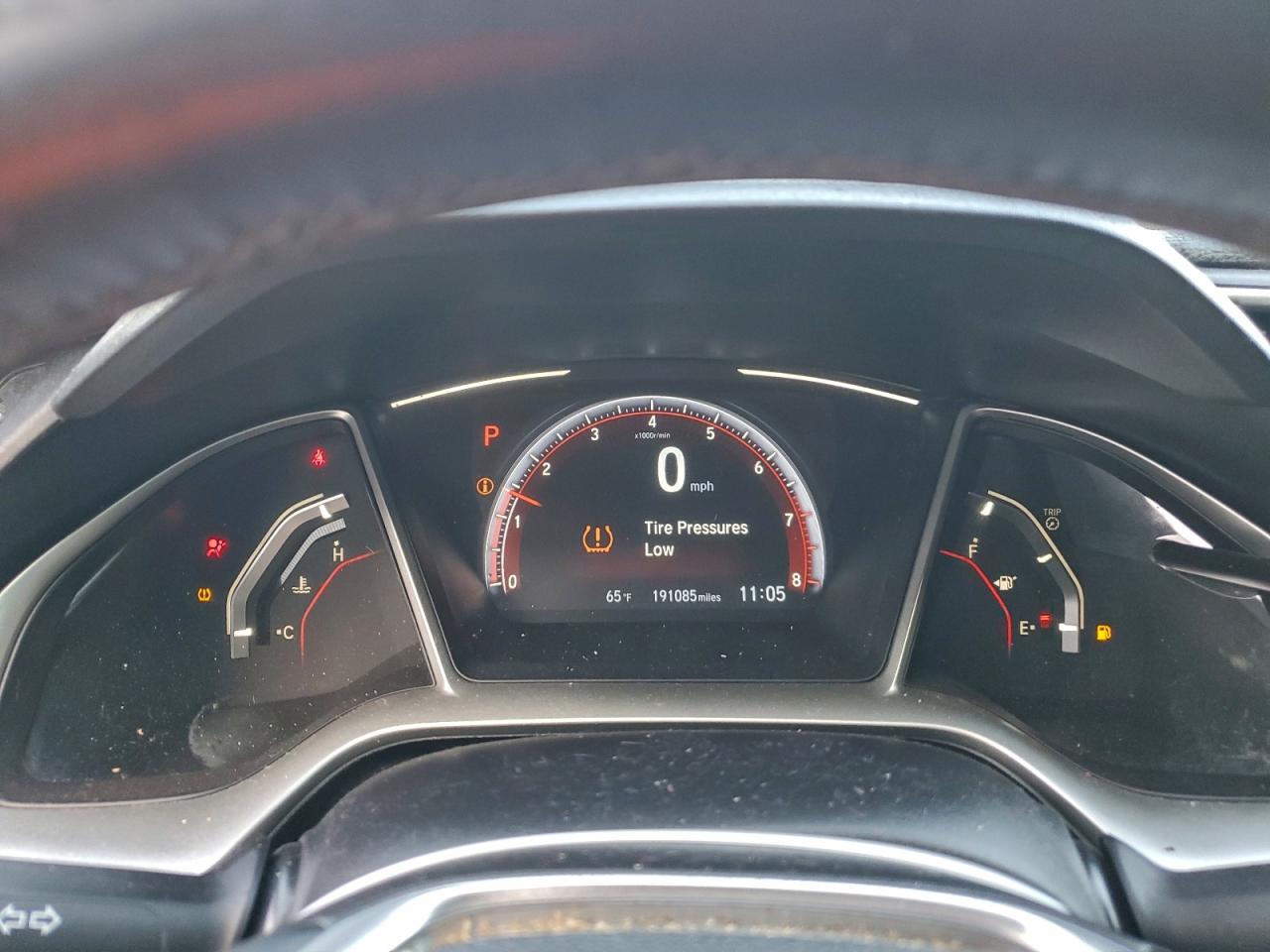 Honda Civic Sport Image 2