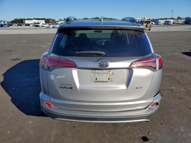 Toyota RAV4 Xle Image 3