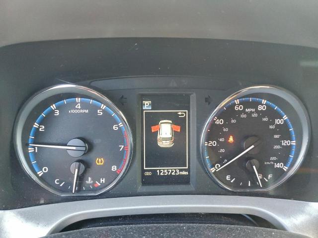 Toyota RAV4 Xle Image 8